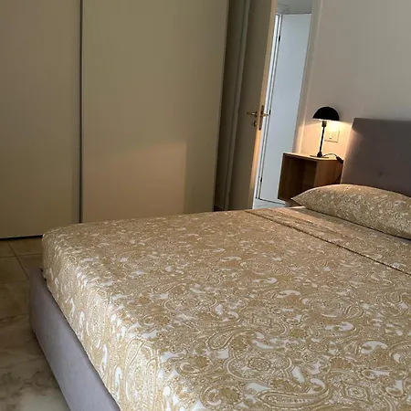 Maison Raha Apartment