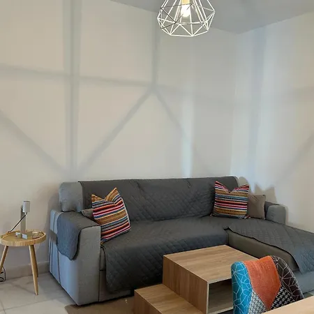 Apartment Maison Raha *