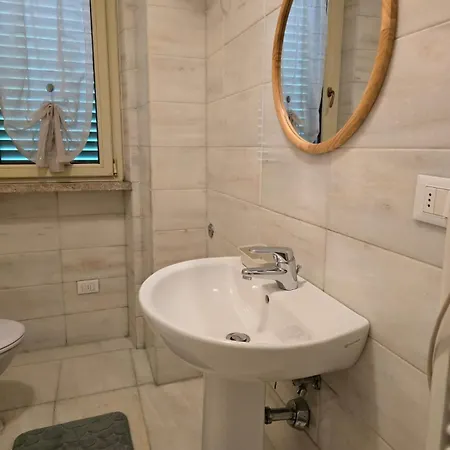 Maison Raha Marina di Massa