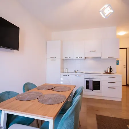 Lägenhet Maison Raha Marina di Massa