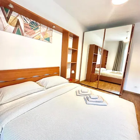 Maison Raha Marina di Massa
